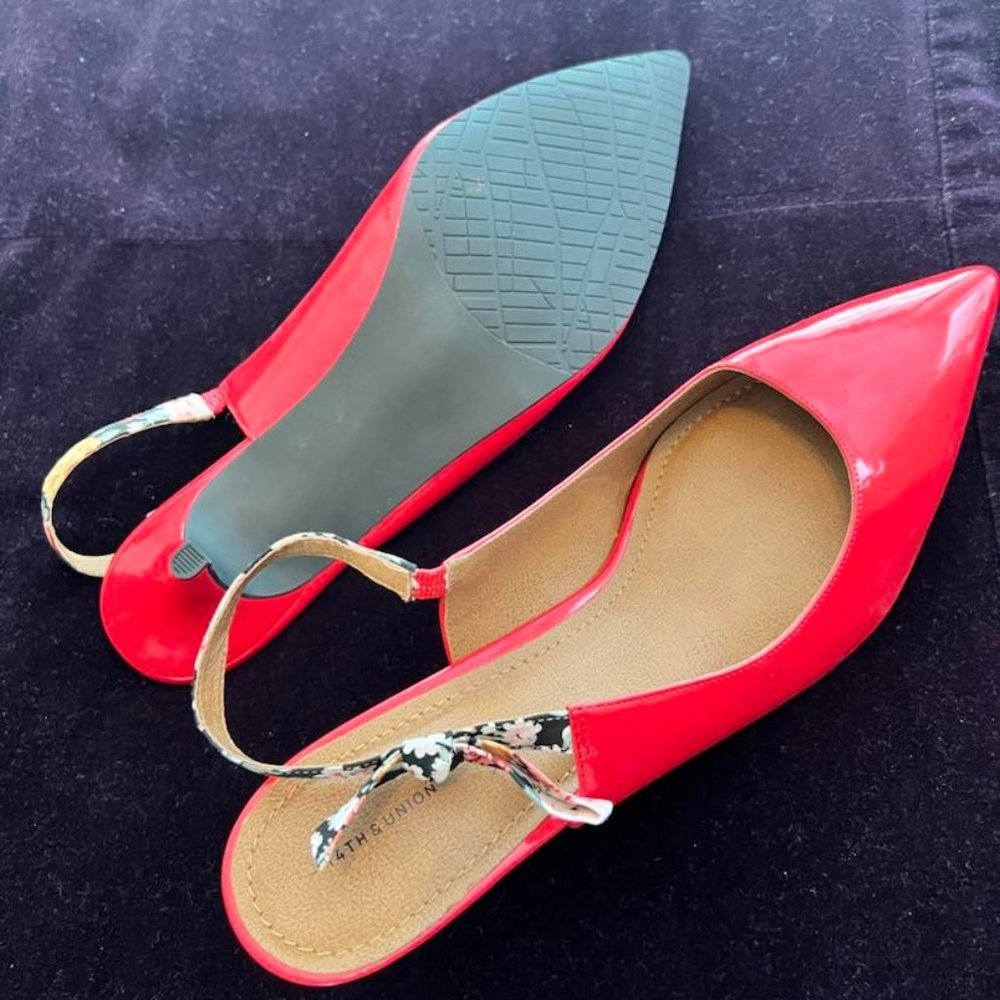 14th and Union Red Slingback pump